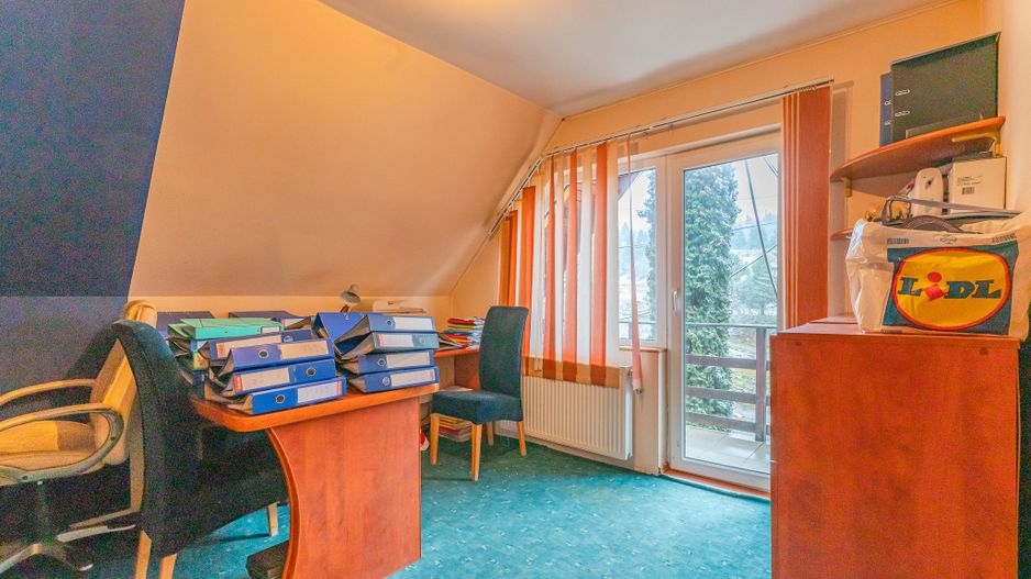 Casa individuala in Dambul Morii cu vedere spre Piatra Mare - Poză 10