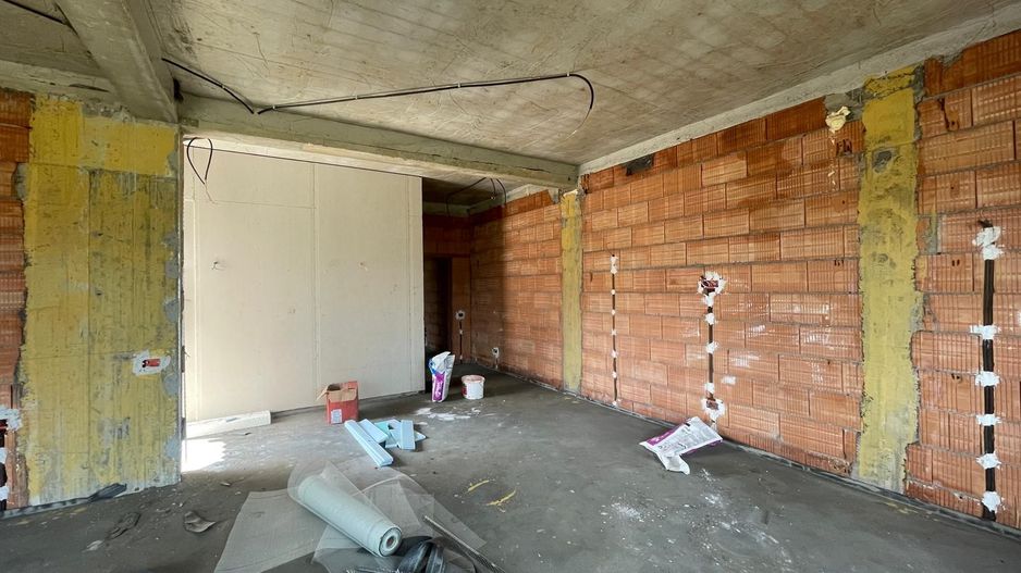 Duplex pe parter - 3 camere - zona Valery - 145.000€ - Poză 3