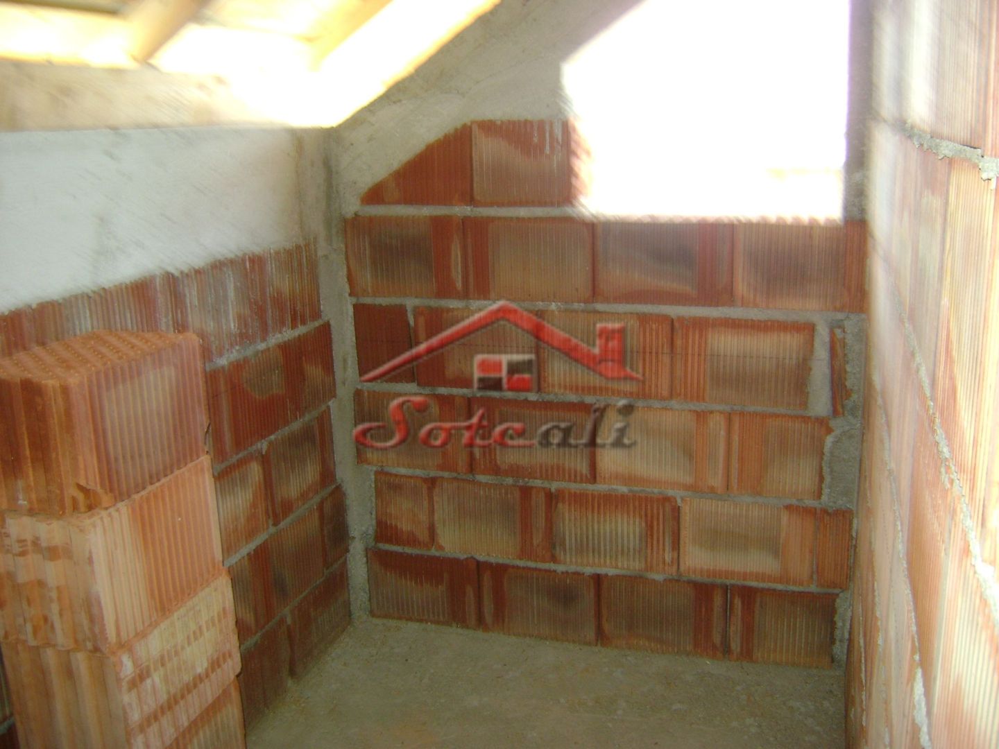 Casă Nouă de Vânzare în Cornu de Jos - Poză 3