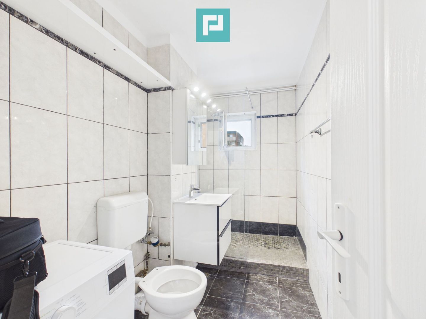 Apartament lux 3 camere de închiriat central Arad - Poză 4
