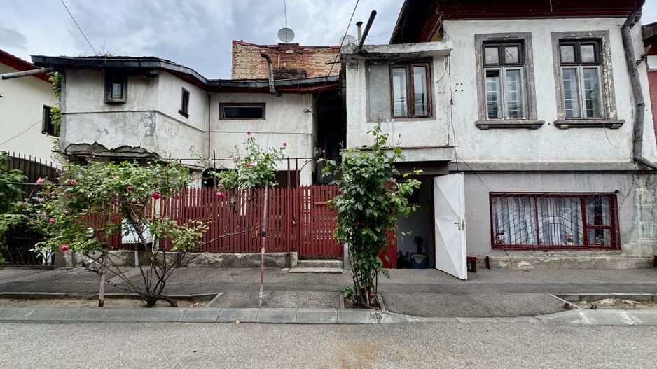 Casa Curte Individuala - Titulescu - Poză 4
