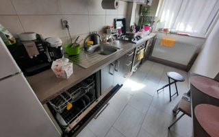 Apartament 40MP + parcare subterana 12.5MP + balcon 7MP - Poză 1