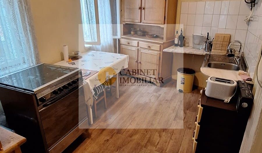 CASA De Vanzare 3 camere 70mp Ultracentral - Poză 3