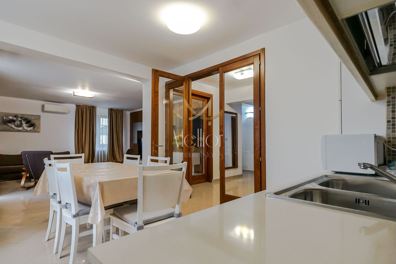 Ap spatios 4 camere, garaj, Andrei Muresanu, zona strazii Trifoiului - Poză 37