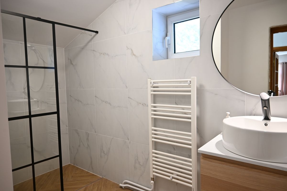 Snagov, renovata 2024, complet mobilata si utilata - Poză 12