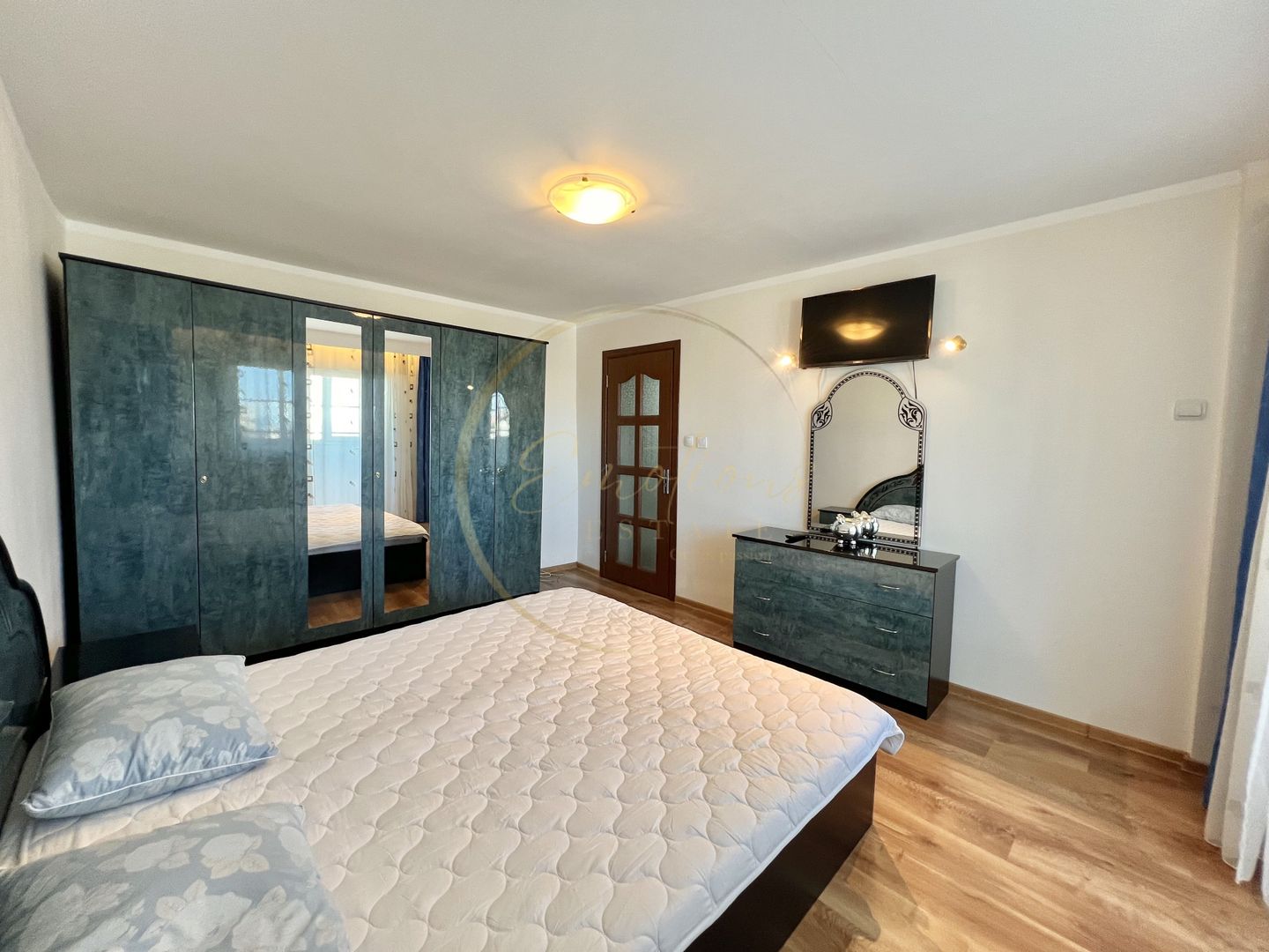 OCAZIE | Apartament cu 3 camere | Circumvalatiunii , Timisoara - Poză 2