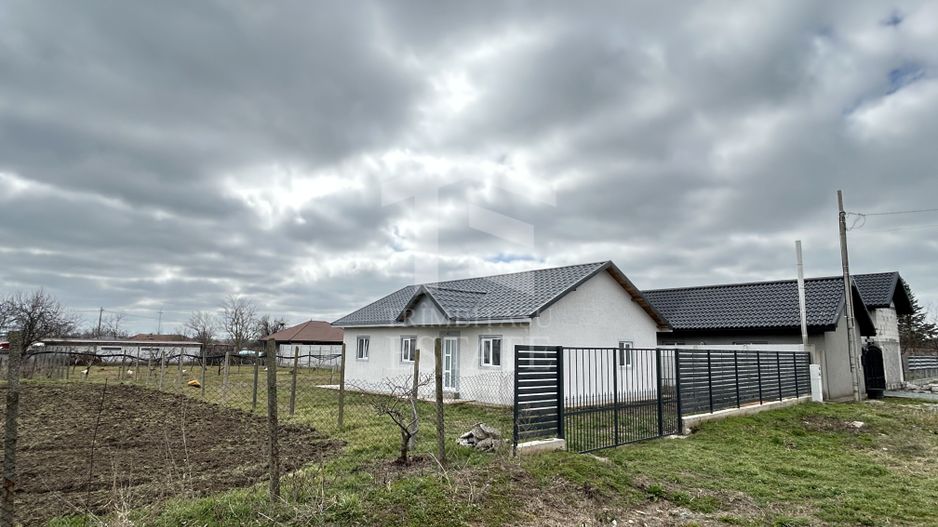 Casa din BCA c-tie 2025 – Pecineaga – apa/canalizare/curent - Poză 13