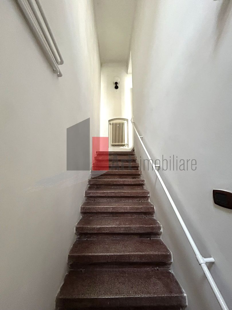 Apartament 2 camere/corp casa - zona Ultracentrala/Piata Romana - Poză 5
