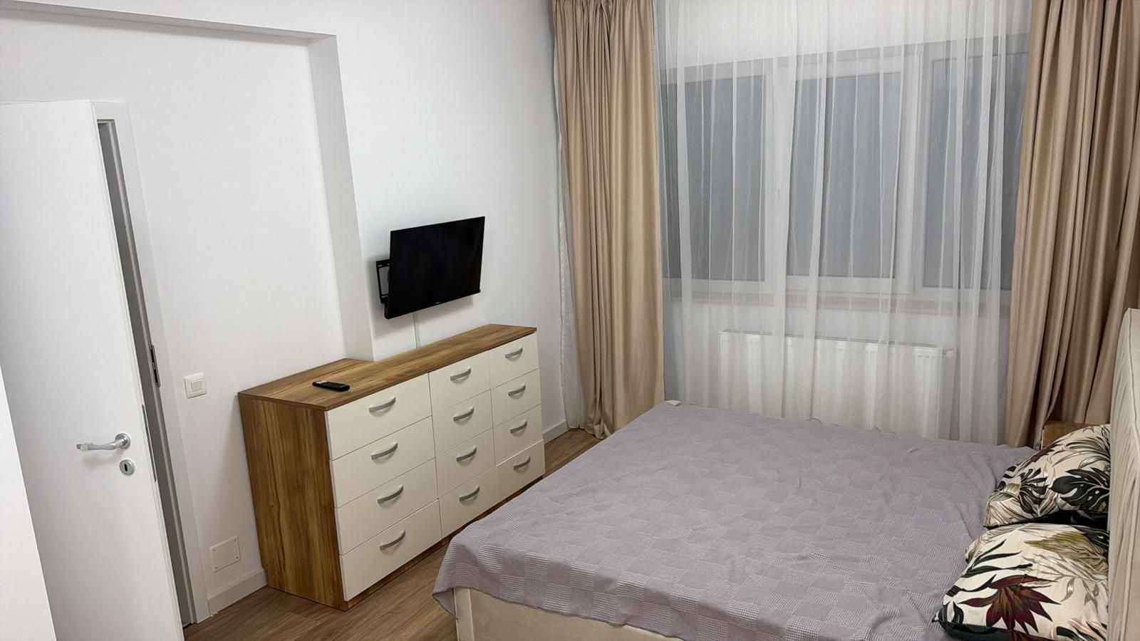AP. 3 CAMERE- METALURGIEI, PARCARE INCLUSA, PRIMA INCHIRIERE, MODERN - Poză 3