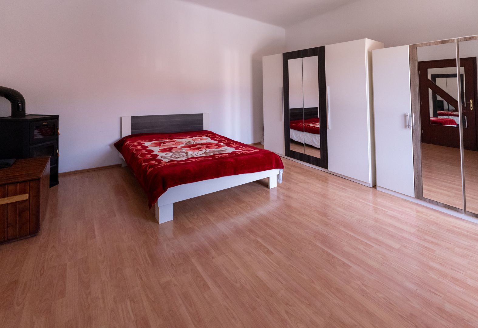 Clădire cu 11 apartamente situată ultracentral - Poză 6