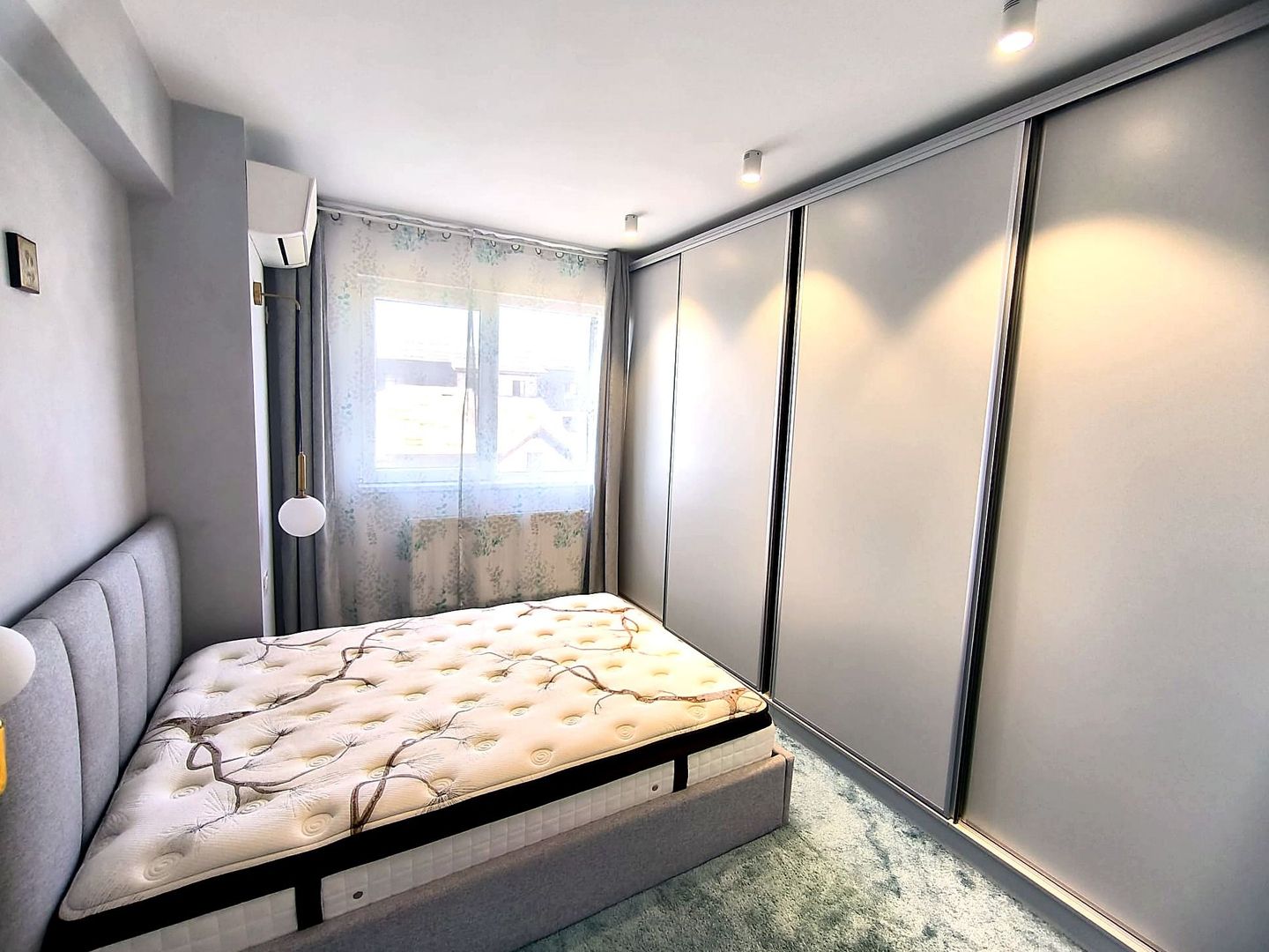Apartament 2 camere Aparatorii Patriei-Soseaua Oltenitei Parcare boxa - Poză 1
