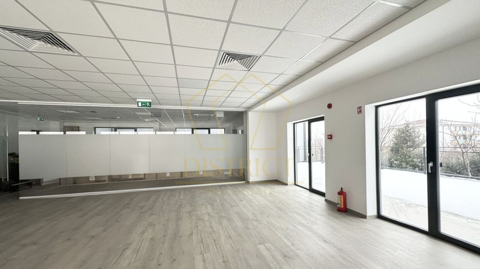 Spațiu de birouri/showroom cu terasa 40mp | Giroc - Poză 5