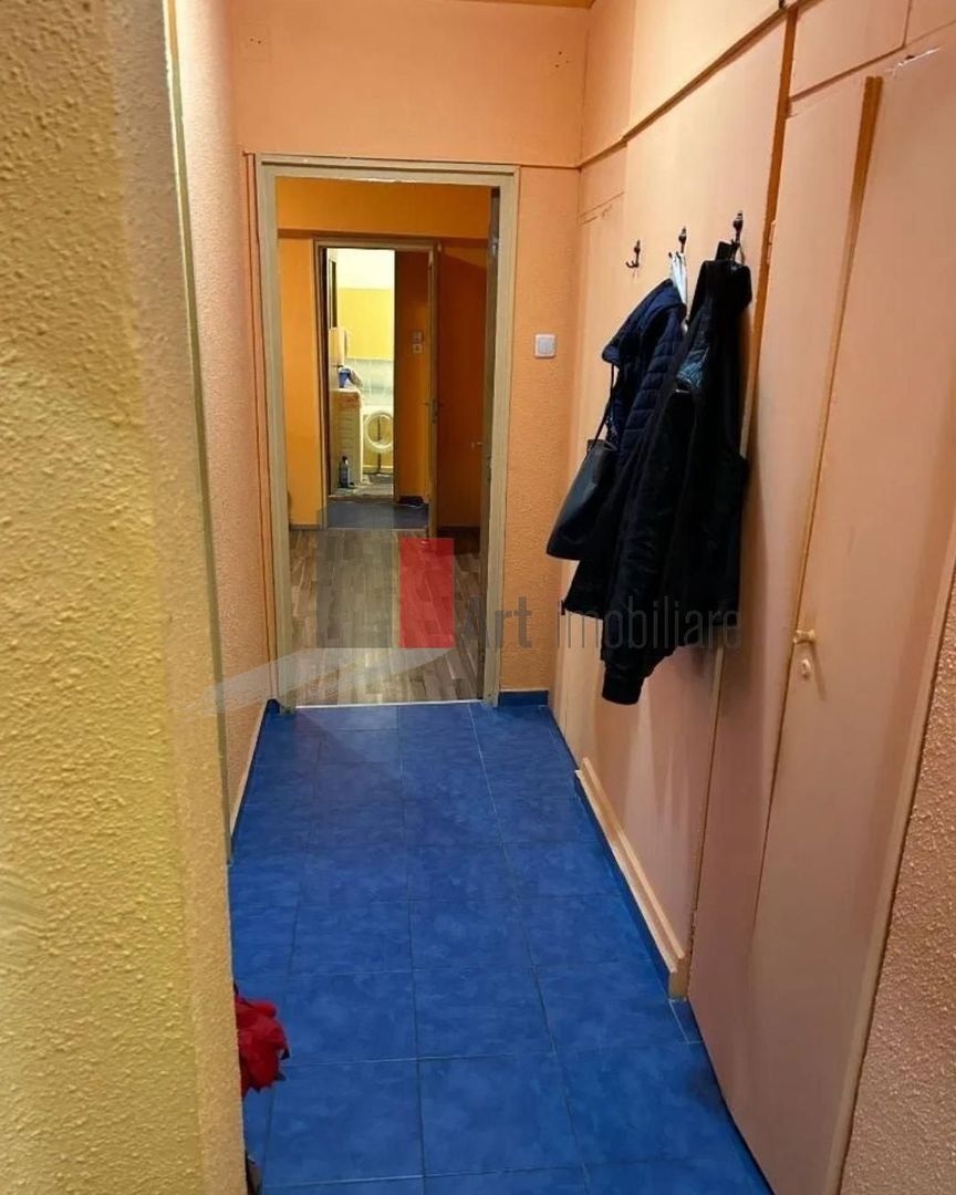 APARTAMENT DE 3 CAMERE BARCA - Poză 8