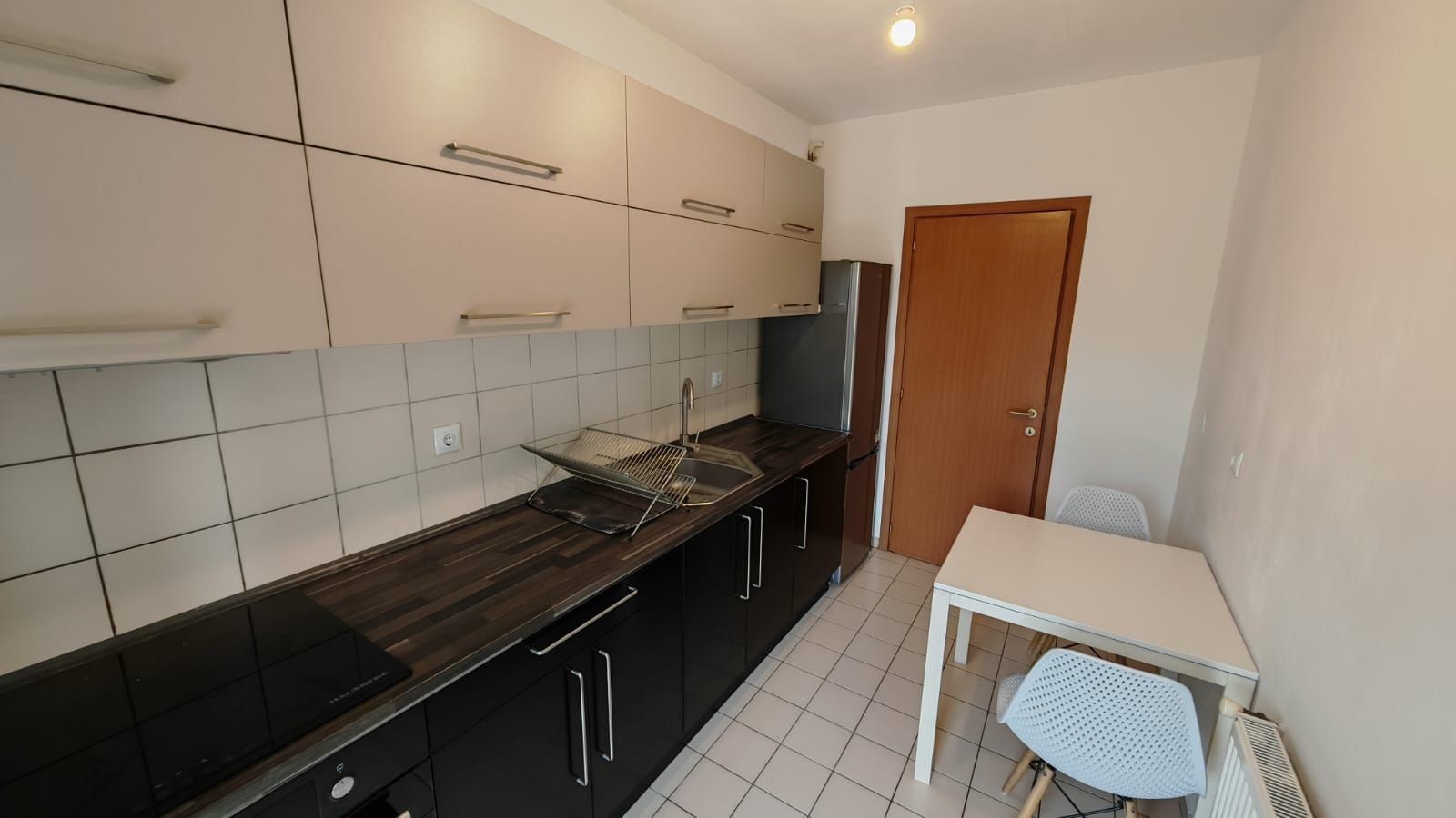 Metrou Pacii, Ten Blocks, 2 camere, 70mp, 4/10, decomandat, mobilat, loc parcare - Poză 5