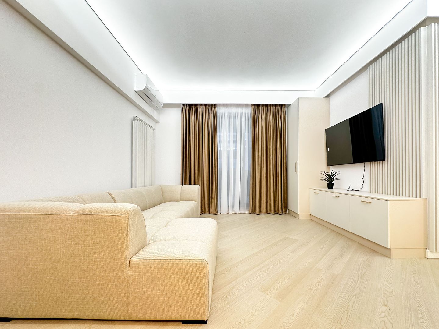 3-Bedroom Apartment | Parking | Wellness I 24/7 security - Poză 2