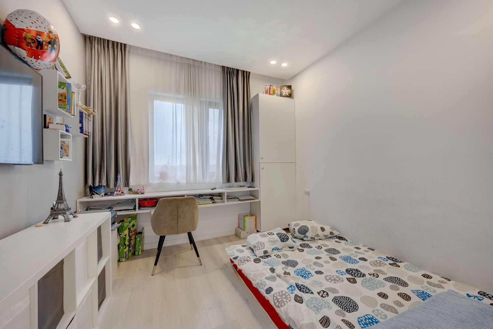 Vila parter mobilata si utilata Tunari - Poză 10