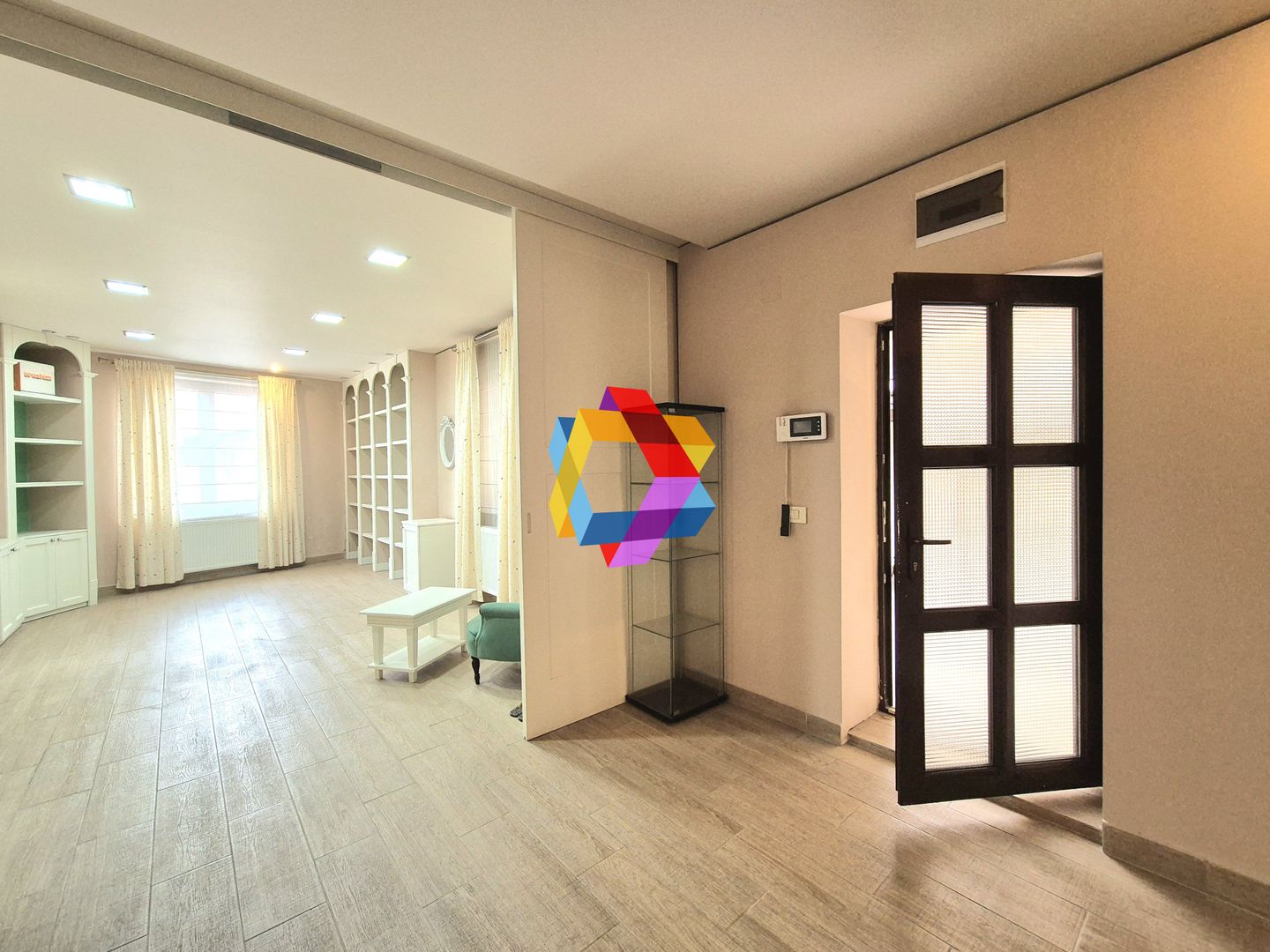 Spatiu comercial la casa - 170 mp - Poză 14