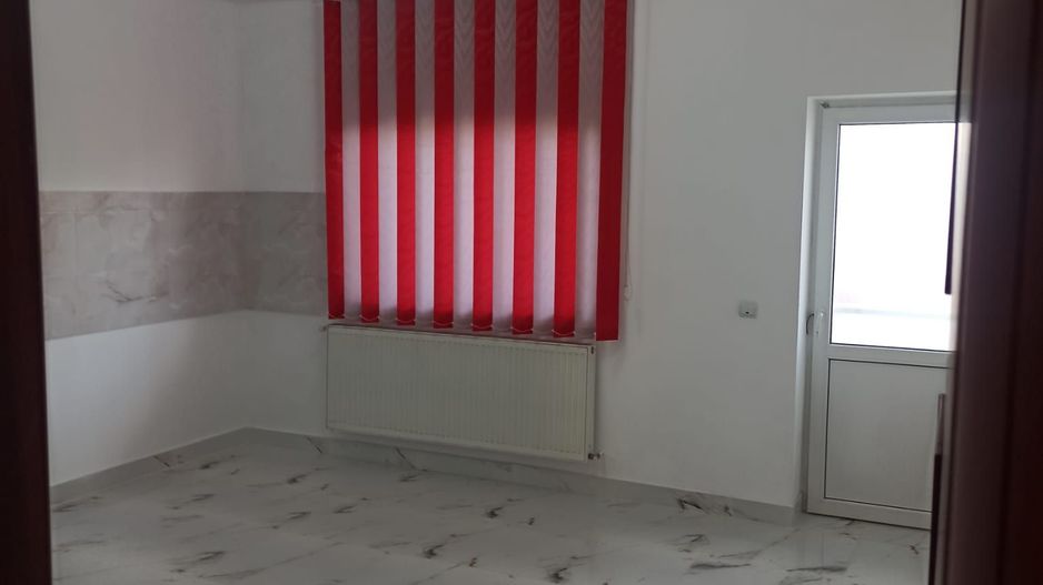 Casa 5 camere, 250 mp teren liber, adiacent șoseaua Leordeni - Poză 14