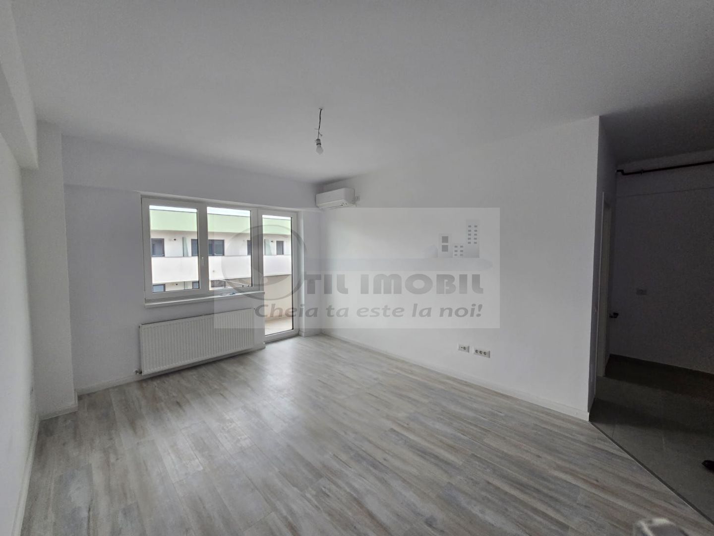 1 CAM PALAS UNIREA TOWERS INTABULAT LOC DE PARCARE BUCATARIE MOBILATA - Poză 5