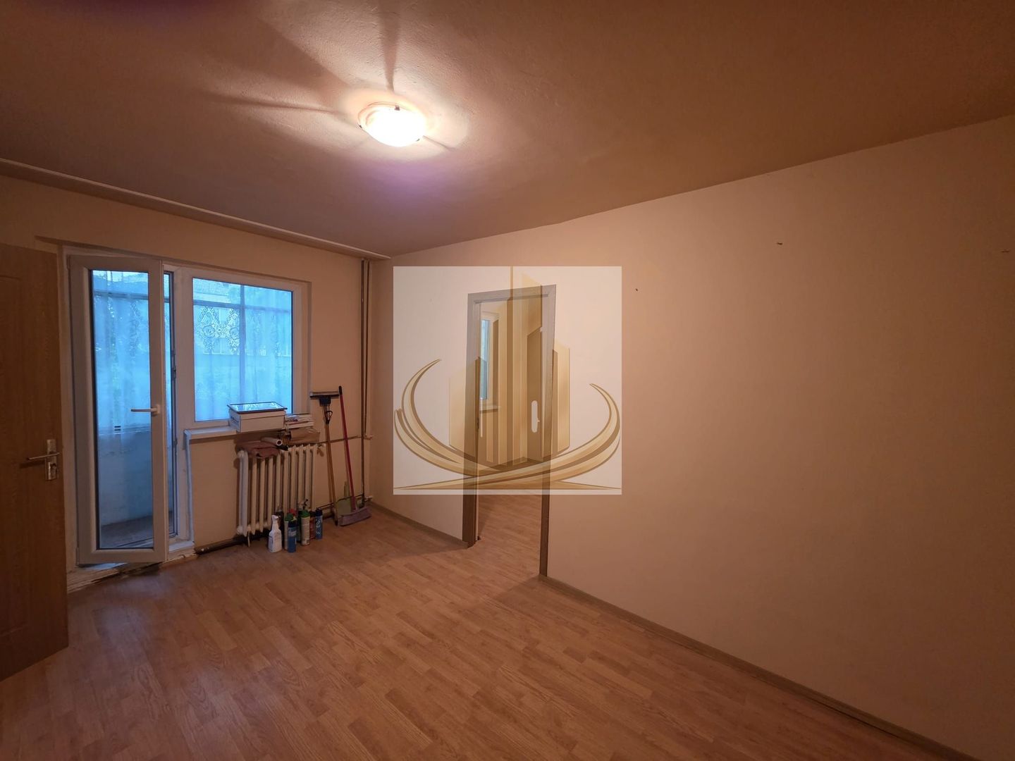 Apartament 2 camere 32 mp parter Dacia - Poză 1