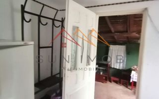 Casa rustica 3 camere, 4000 mp teren, cabana din lemn, pomi fructiferi - Poză 13