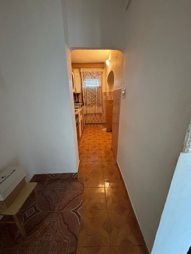 Apartament cu 3 camere de vanzare in Cugir - Poză 5