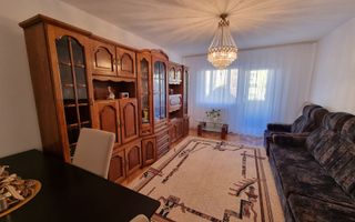 De vanzare apartament 5 camere, etaj intermediar, Cetate - Poză 1