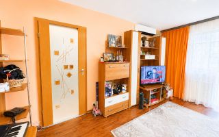 De vânzare apartament 2 camere/ Noua - Poză 2