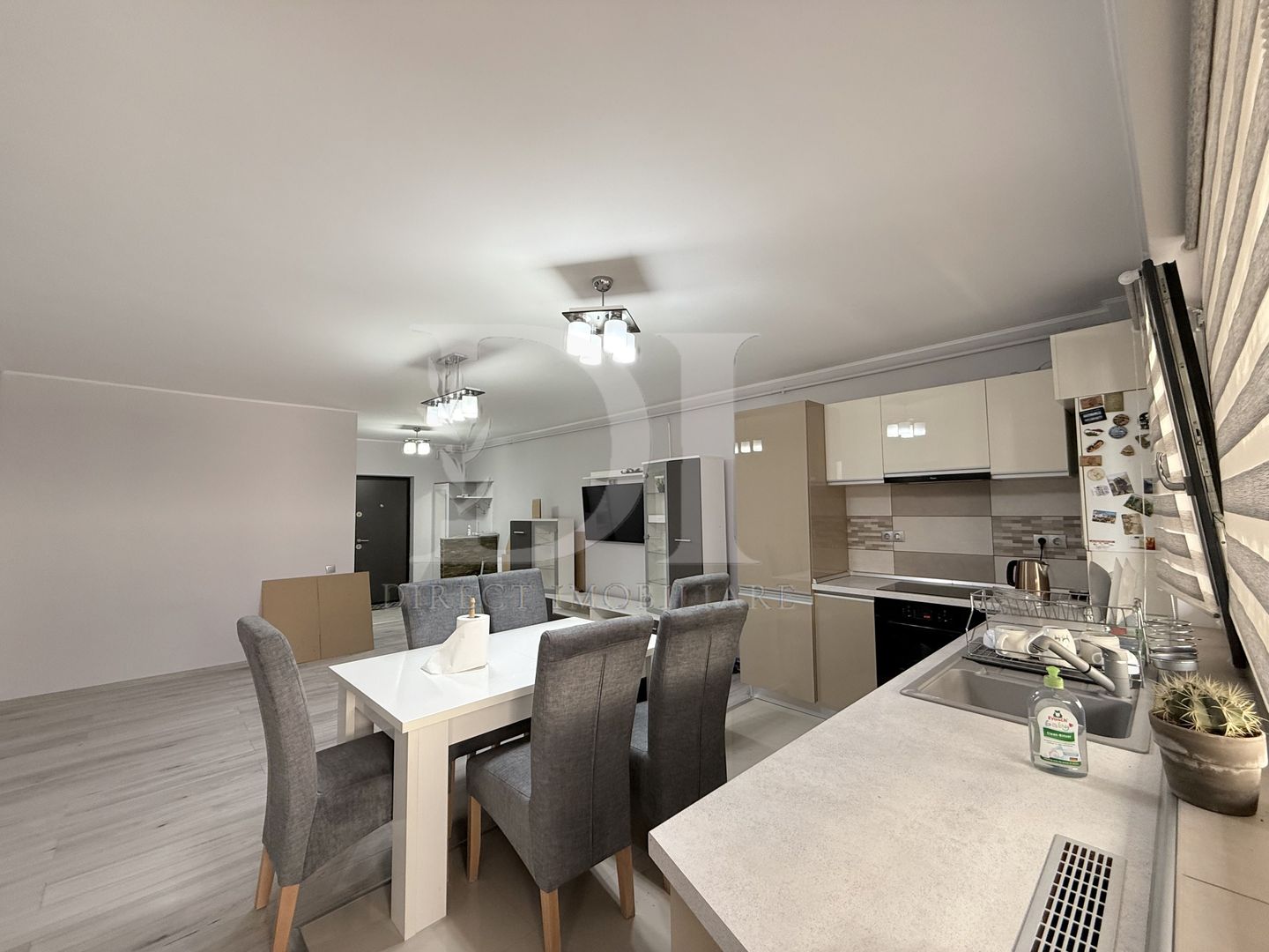Apartament la cheie | etaj intermediar | zona Eroilor - Poză 2