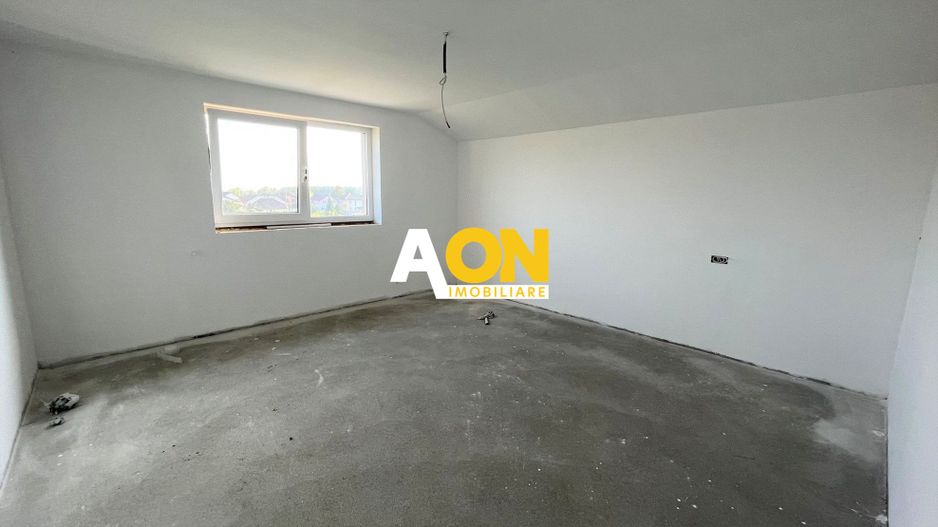 Casa de vanzare, S+P+M, 6 Camere, 2 Bai - Poză 15