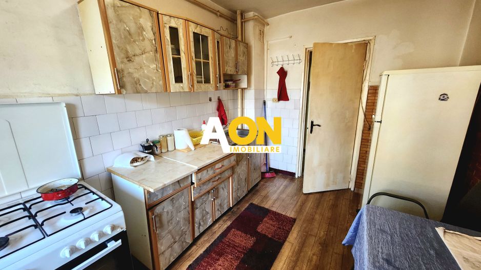 De inchiriat apartament 3 camere, etaj 1, Cetate - Poză 7