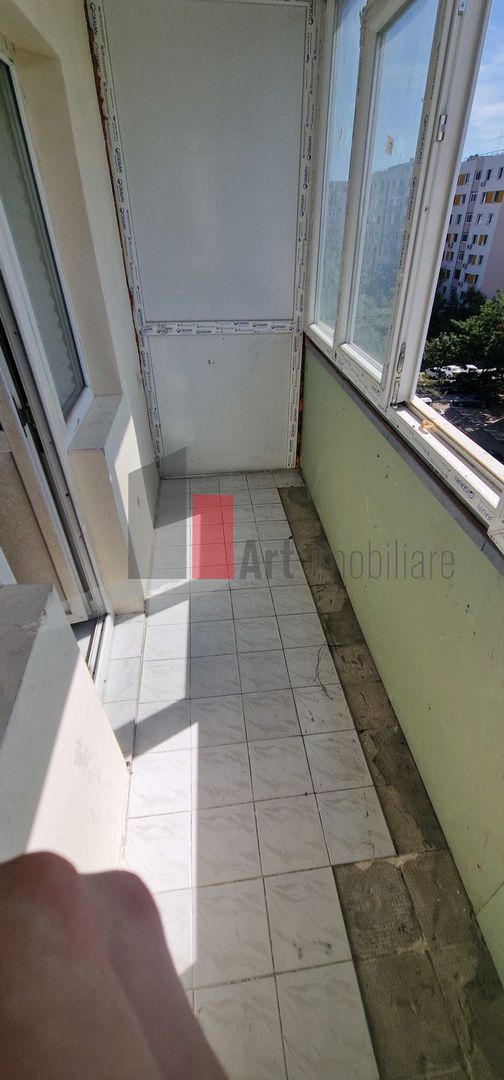 APARTAMENT DE 2 CAMERE BARCA - Poză 2