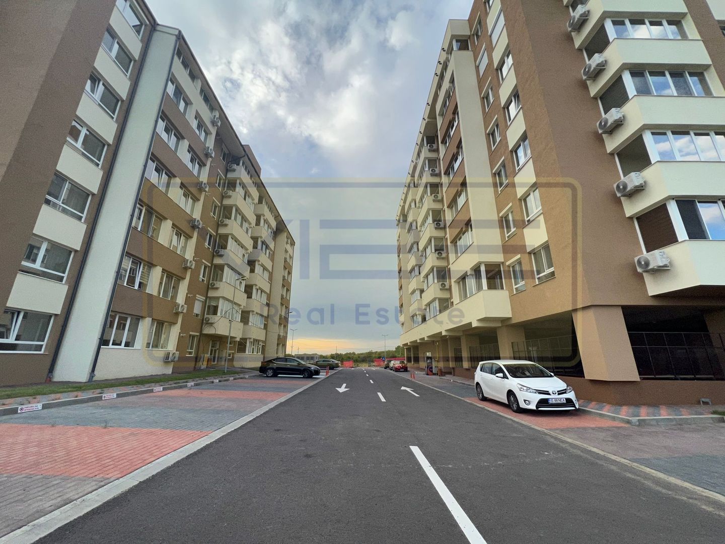 Apartament  2 camere +parcare Copou - Rasarit de Soare - Poză 30