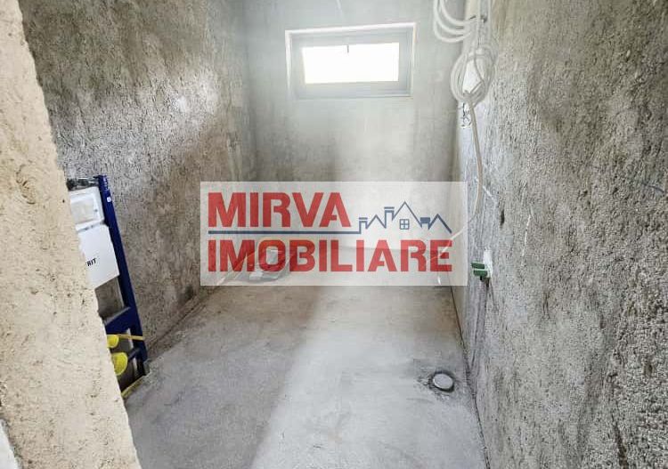 🏡 Vilă luminoasă, 4 camere, cu teren generos – Com. Plopu - Poză 45