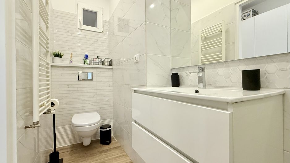 Apartament 2 camere, elegant si spațios, in Piața Victoriei - Opera - Poză 17