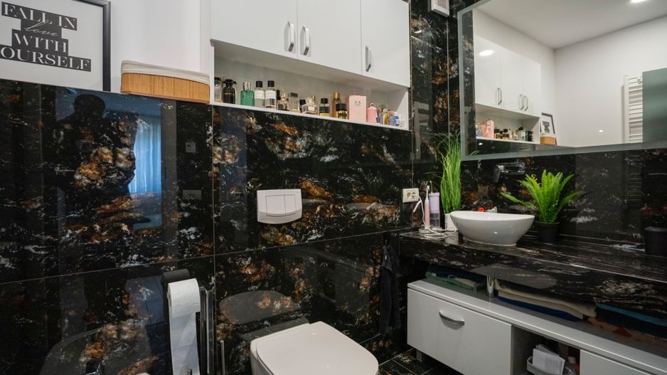 Apartment 3 camere, lux , zona Universității - Poză 4