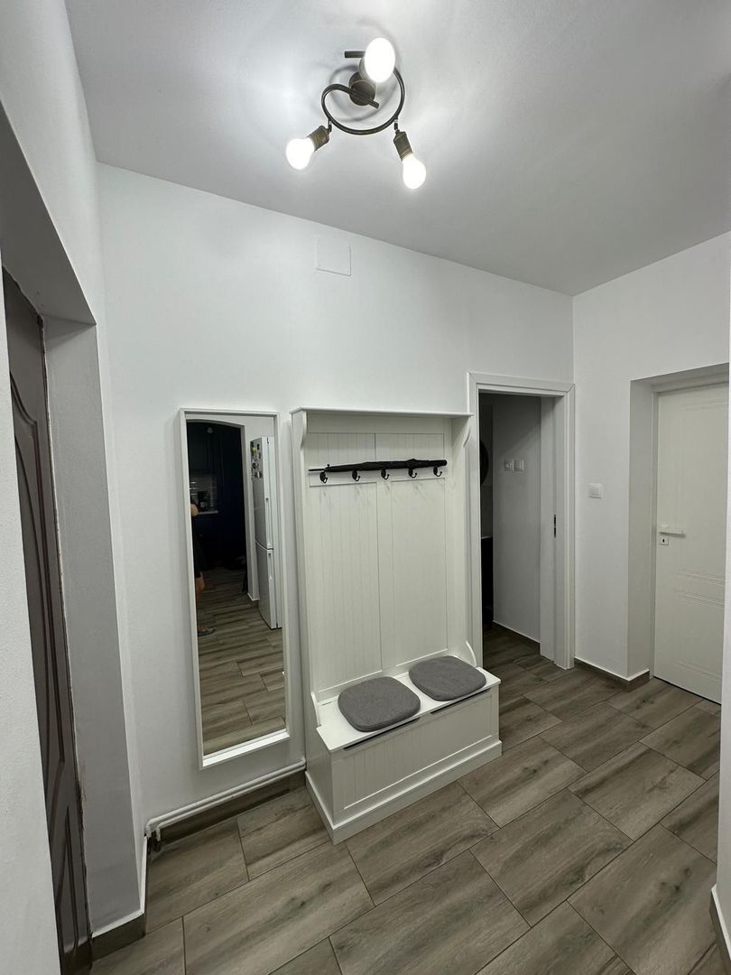 Imobil cu destinatii multiple- 6 apartamente - Poză 12