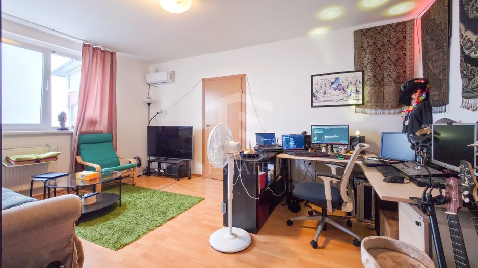 Apartament 2 camere Calea Griviței–1 Mai Metrou-vedere panoramica - Poză 4