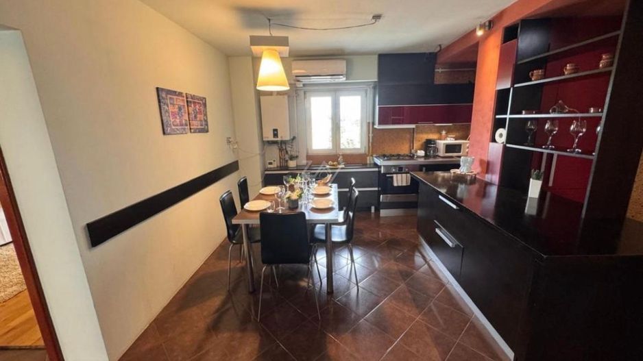 Comision 0. Spatios. Mobilat si utilat complet. - Poză 4