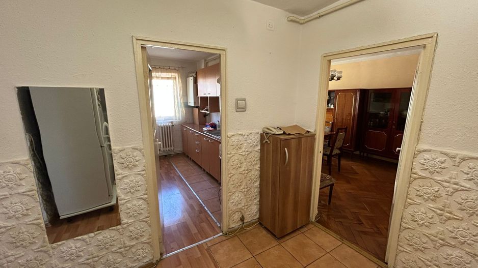 Apartament 3 camere, etaj 3 - zona Cetate - Poză 11