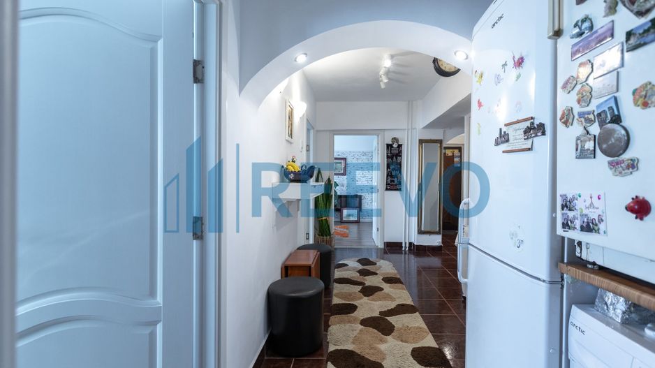 Apartament de vânzare cu 3 camere,  str. Letea, Bacău - Poză 16