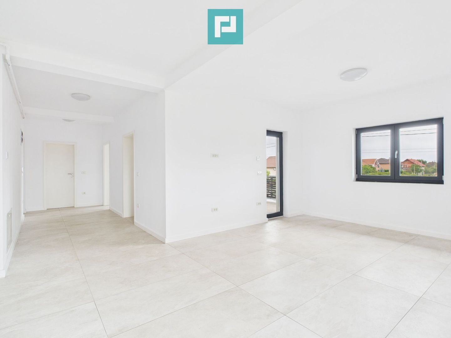 Apartament cu 2 camere, terasă generoasă – Moșnița - Poză 1