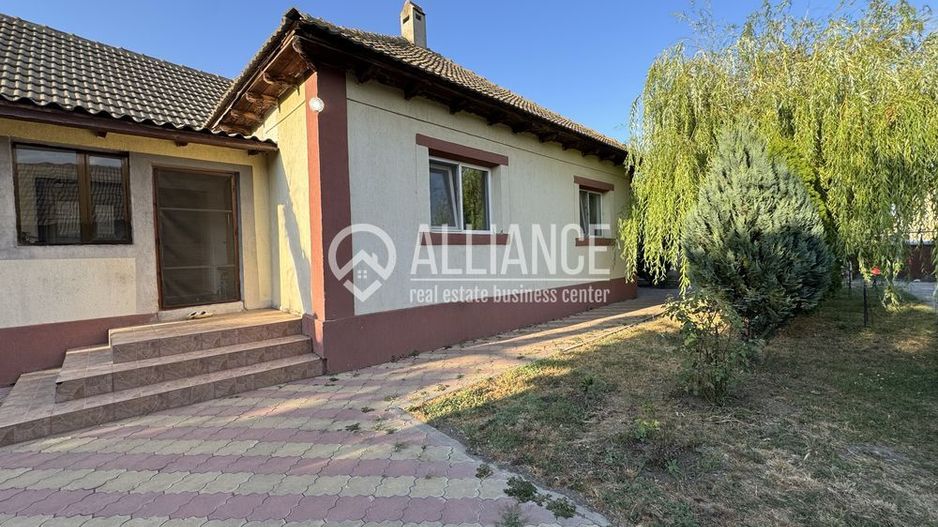 Mihail Kogalniceanu (cod04)-Casa 4 camere - Poză 1