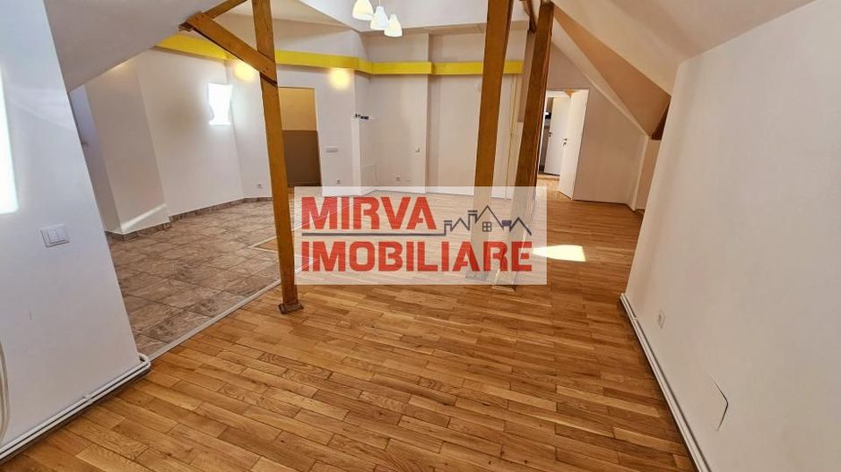 🏢 Spațiu de birouri – 5 camere, 3 băi – Mansardă vilă, Central - Poză 2