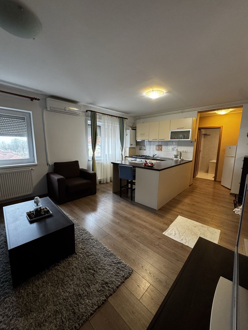 Vând apartament 2 camere,45mp - Poză 2