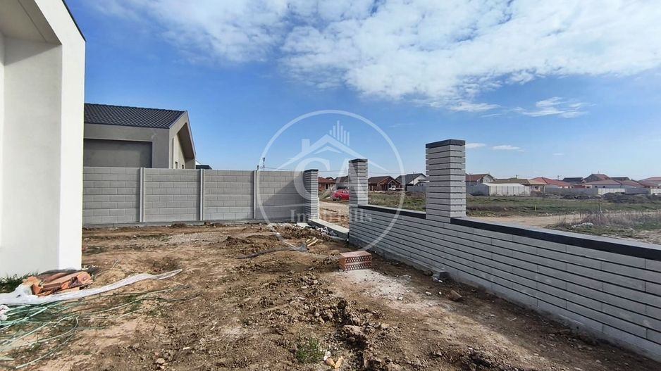 Casa de vanzare cu 4 camere in Santandrei, Bihor - Poză 11
