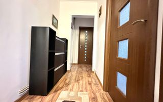 Apartament 3 camere zona Tractoru cu loc de parcare si boxa - Poză 14