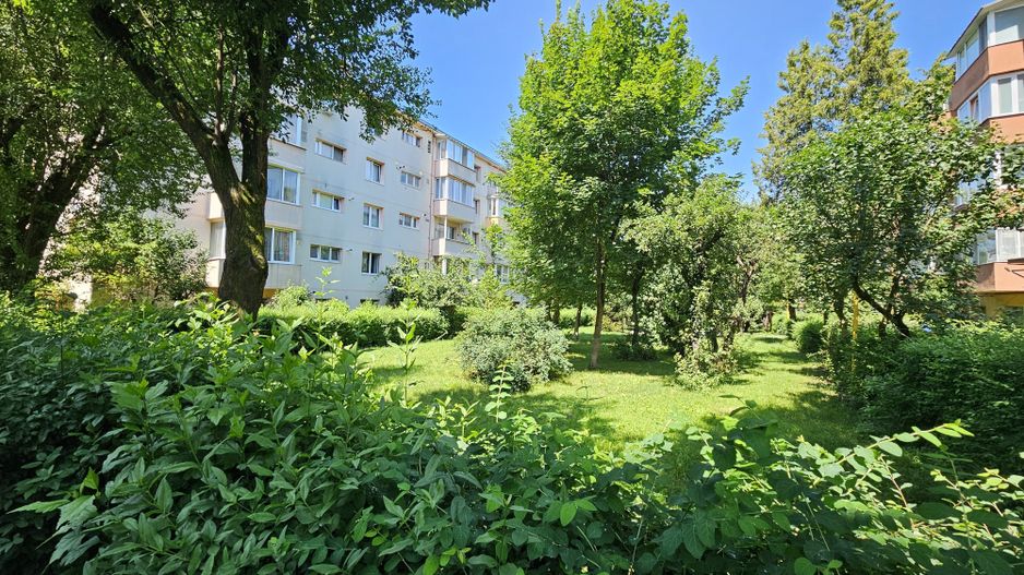 Garsonieră decomandată, etaj 2, balcon, bloc izolat – Astra, Str. Uranus - Poză 1