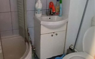 Cameră de cămin mobilată, cu baie proprie, de închiriat în Iași, zona Frumoasa - Poză 2