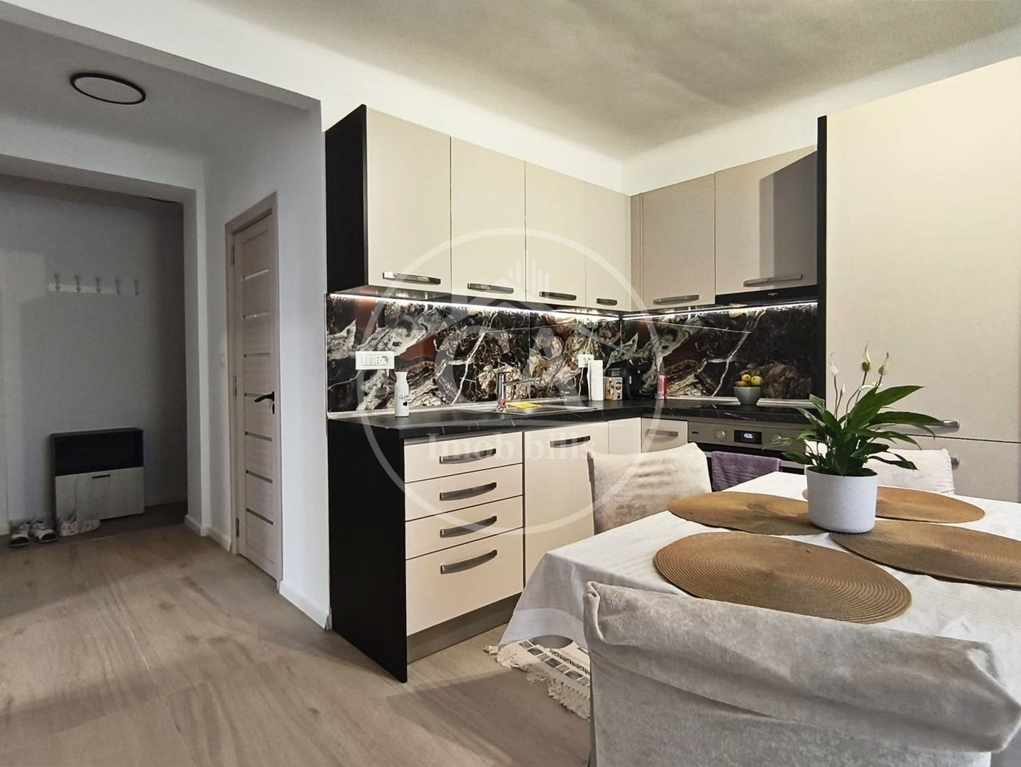 Apartament cu 3 camere de inchiriat in Decebal, Oradea - Poză 5